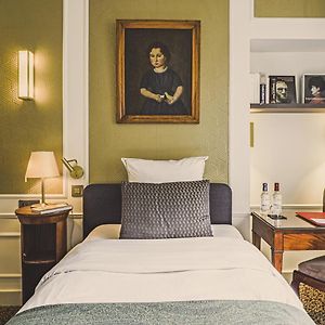 Camera con letto king size